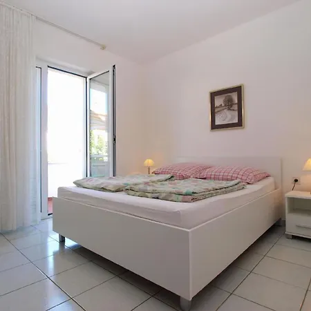 Fuer 3 Personen Ca 34 Qm In Pjescana Uvala, Istrien Istrische Riviera Apartment Pjescana Uvala