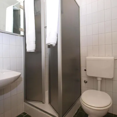 Apartment Fuer 3 Personen Ca 34 Qm In Pjescana Uvala, Istrien Istrische Riviera Pjescana Uvala