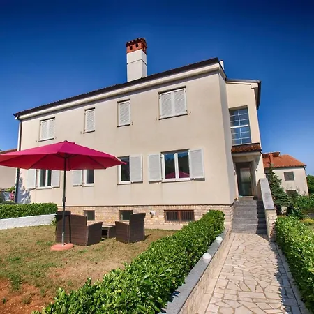 Fuer 3 Personen Ca 34 Qm In Pjescana Uvala, Istrien Istrische Riviera Apartment *